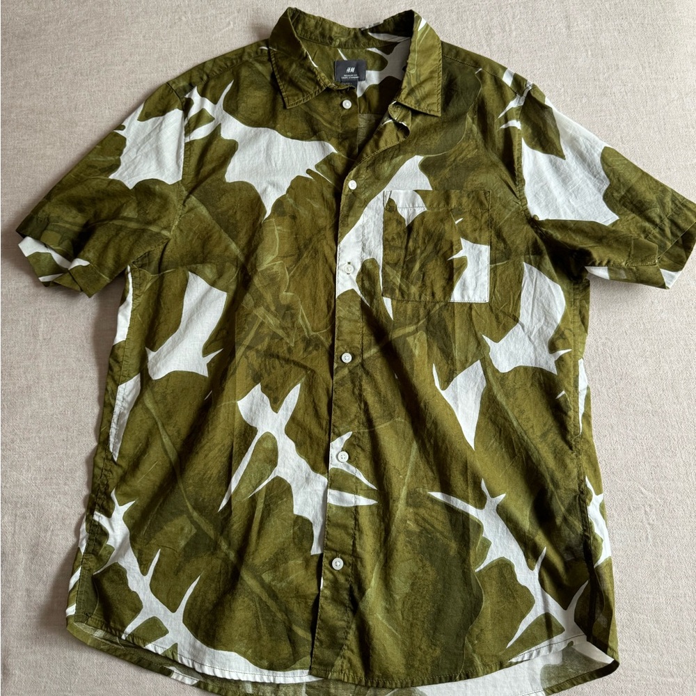 Tropical Button Up - Picture 4 of 4